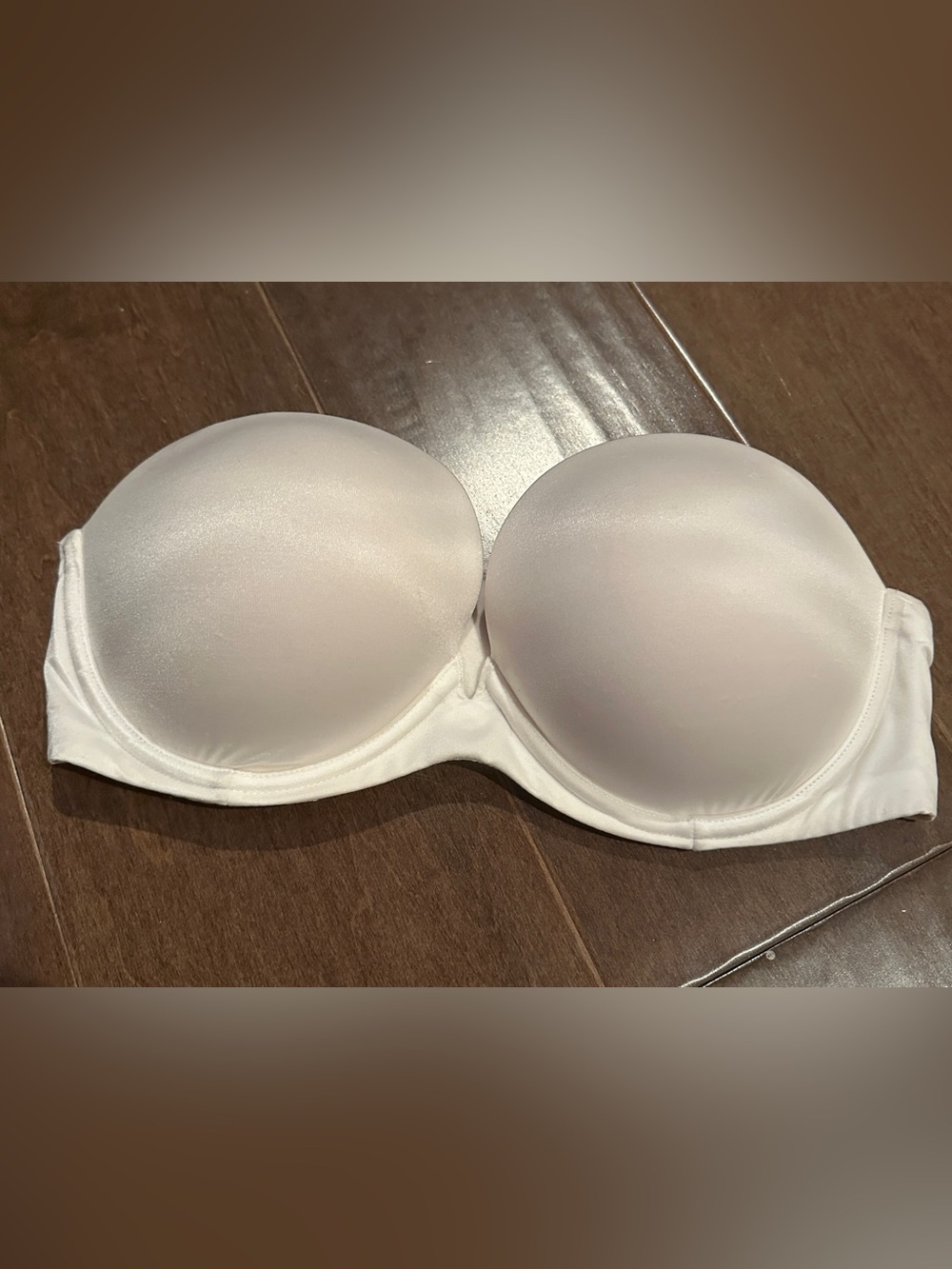 Victoria's Secret White Strapless Smooth Bandeau Bra
